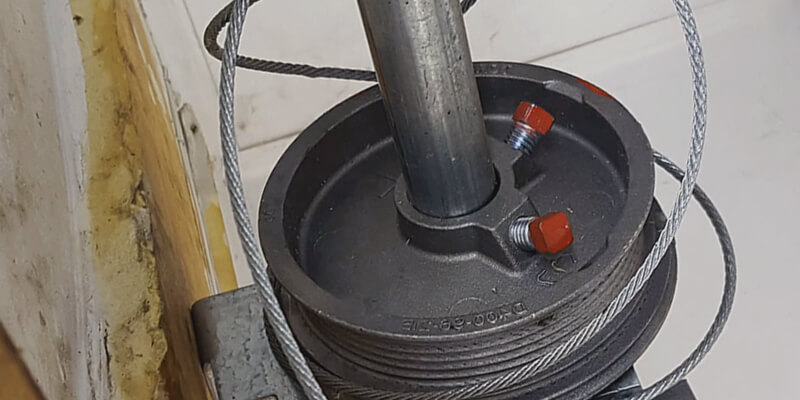 Repair-Cables-Johnsons-Mobile-Garage-Door-Repair